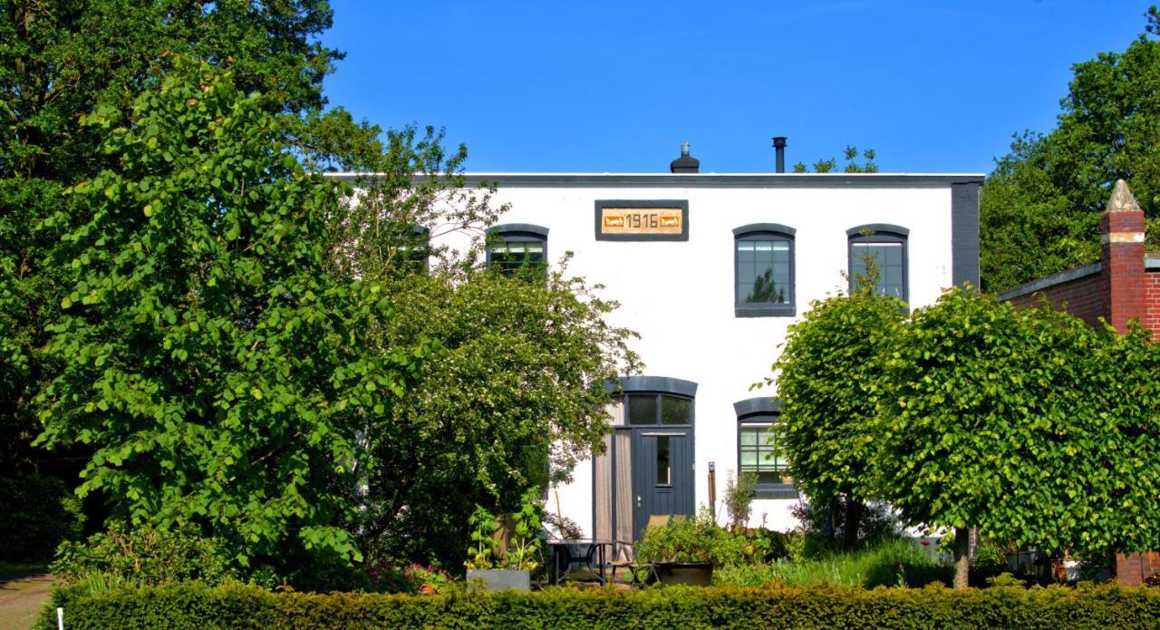 Sfeervolle Bovenwoning Uit 1916 Met 2 Slaapkamers Hooghalen Esterno foto
